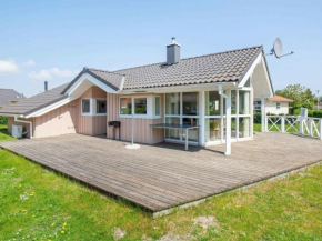 6 person holiday home in GROEMITZ, Grömitz